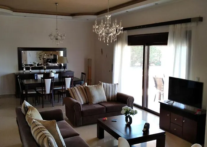 - Family Comfort With Large Garden, Jacuzzi * Kos By