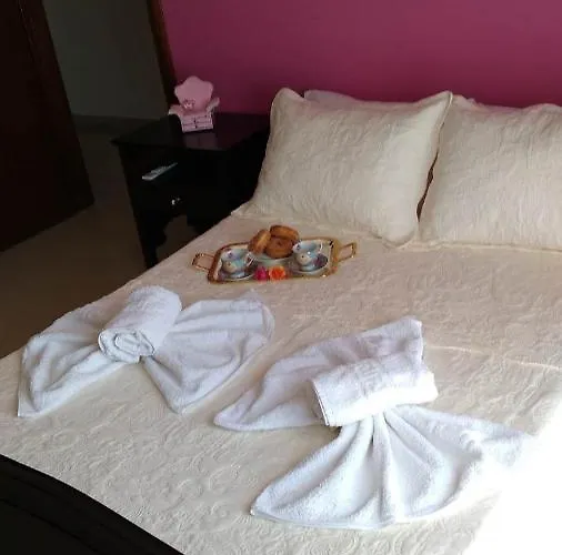 - Family Comfort With Large Garden, Jacuzzi Villa