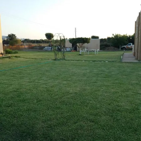 - Family Comfort With Large Garden, Jacuzzi