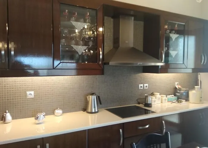 - Family Comfort With Large Garden, Jacuzzi * העיירה קוס